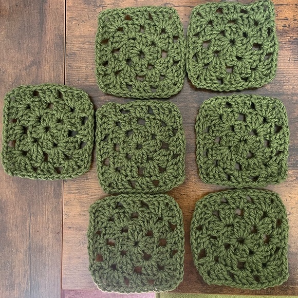 NWT Lot set of 7 Granny Square, Hunter Green, Craft project squares handmade - Picture 2 of 2